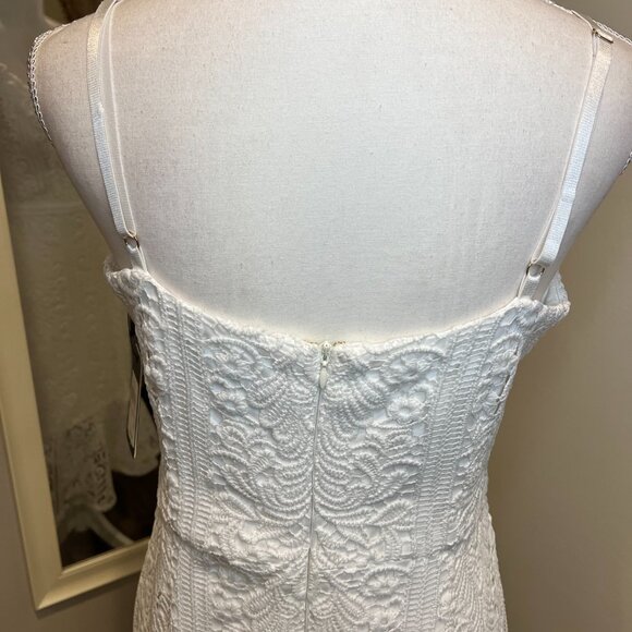 NWT Guess White Sleeveless Lace Trumpet Sheath Dress, Size 10 - Picture 11 of 16